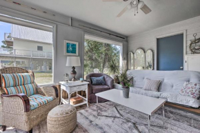 Cute and Cozy Gulf Shores Abode half Mi to Beach